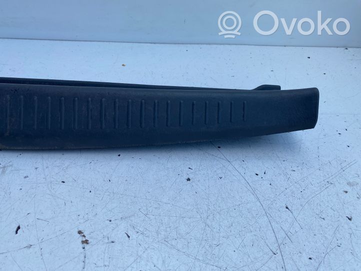 Toyota Avensis T220 Rivestimento di protezione sottoporta del bagagliaio/baule 5838705060