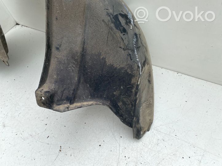 Toyota Avensis T220 Nadkole tylne 6563720010