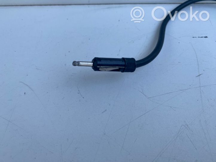 Toyota Avensis T220 Radion antenni 