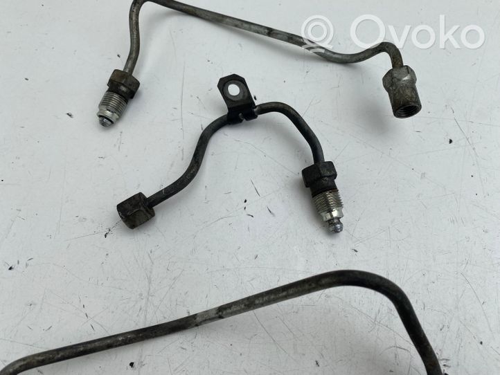 Toyota Avensis T220 Tuyau d'alimentation d'injecteur de carburant 