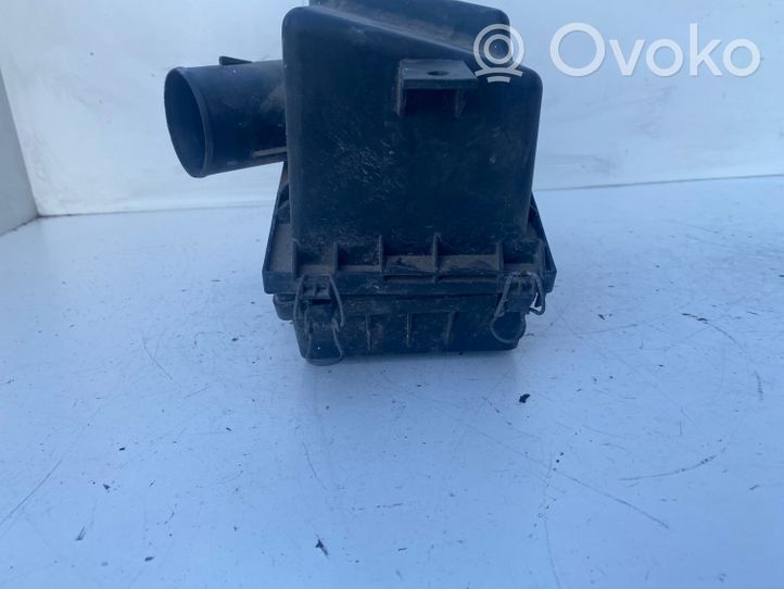 Toyota Avensis T220 Luftfilterkasten 4608412929