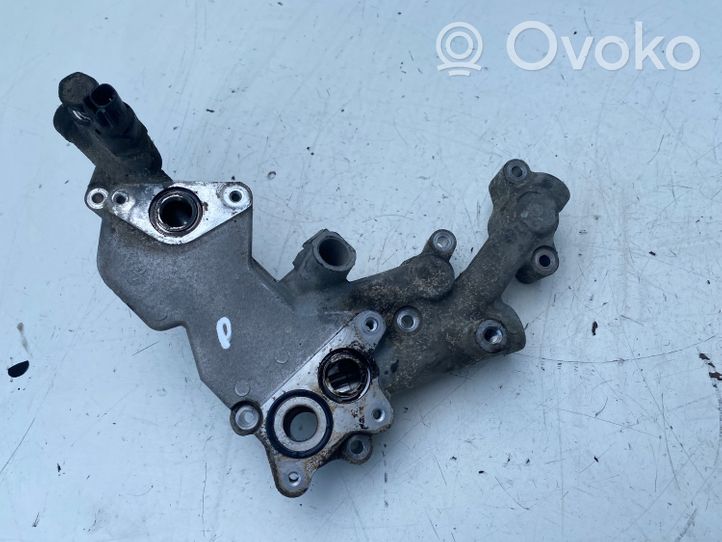 Toyota Avensis T250 Supporto di montaggio del filtro dell’olio 