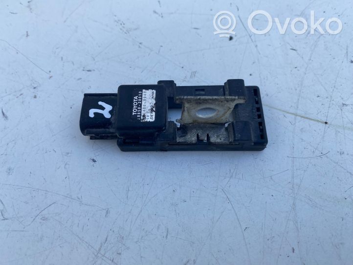 Toyota Avensis T250 Fusibile relè della batteria 2885028010