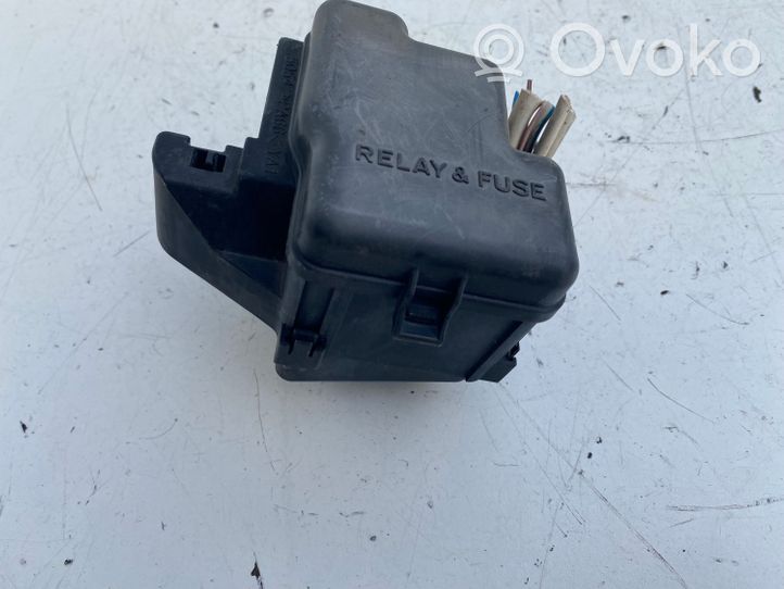 Toyota Previa (XR30, XR40) II Module de fusibles 