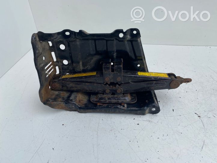 Toyota Previa (XR30, XR40) II Lift Jack 0911128090