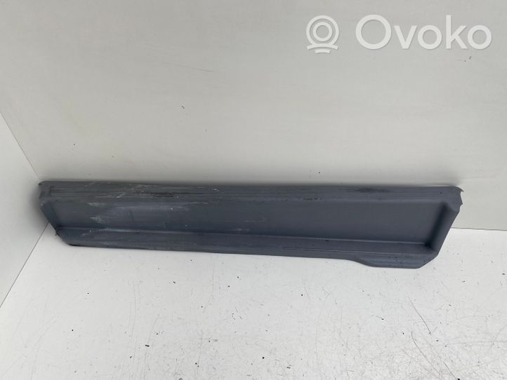 Toyota Previa (XR30, XR40) II Takaoven kynnyksen suojalista 6791828060