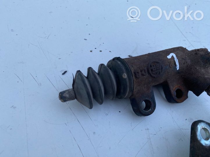 Toyota Corolla Verso E121 Clutch slave cylinder 