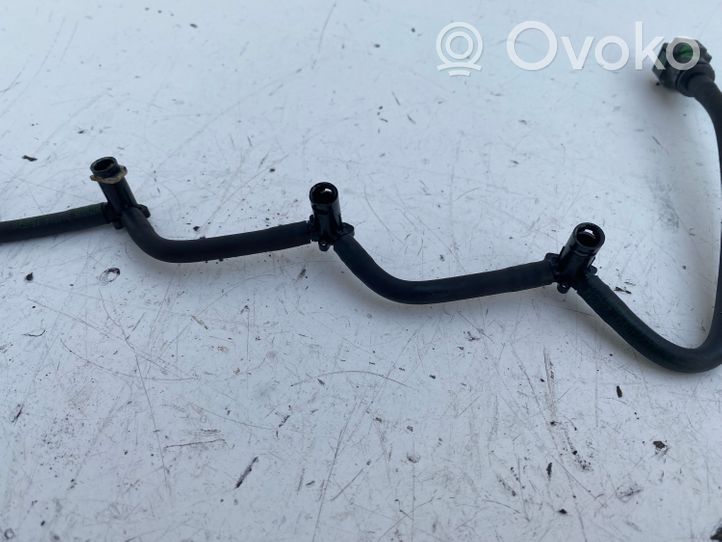 Volvo V40 Linea/tubo flessibile di ritorno del carburante 