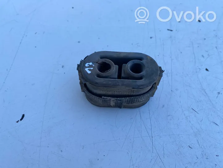 Opel Vivaro Staffa/supporto di montaggio della marmitta 91166194