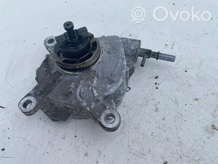 Toyota Avensis T250 Pompe à vide 21040695