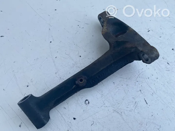 Toyota Avensis T250 Support, suspension du moteur 3311805010