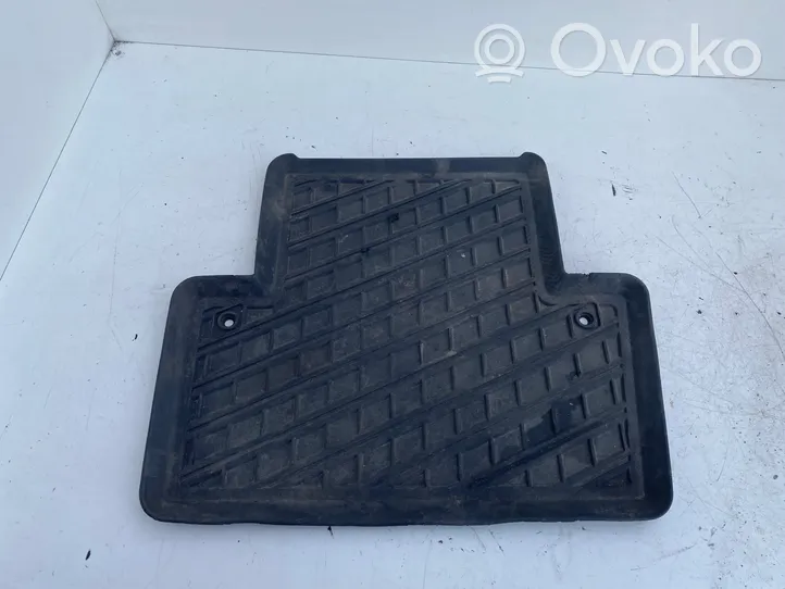 Volvo V70 Tapis de sol arrière 30660991