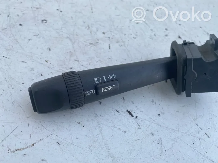 Volvo V70 Indicator stalk 9441242