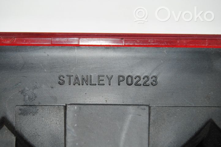 Mitsubishi Pajero Troisième feu stop STANLEYP0223