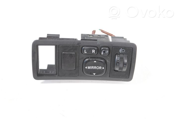 Toyota Avensis T250 Set di interruttori 8415205050