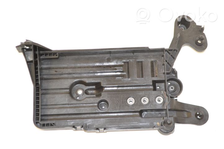 Audi A3 S3 8V Support boîte de batterie 5Q0915321