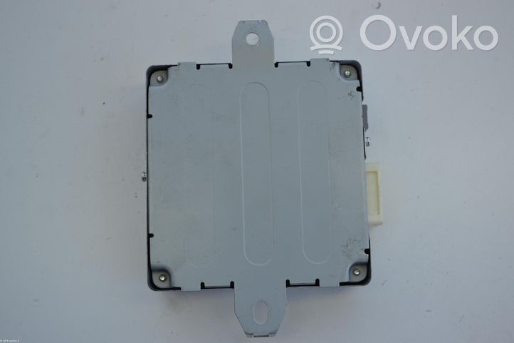 Honda Civic IX Autres dispositifs 120615HD01