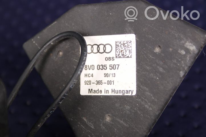 Audi A6 C7 GPS-pystyantenni 8V0035507