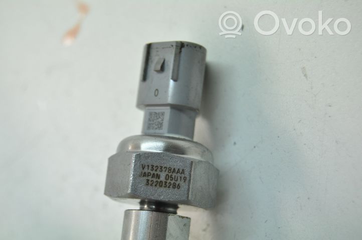 Volvo XC90 Fuel main line pipe 31432778