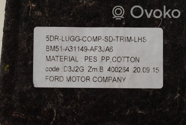 Ford Focus Tavaratilan/takakontin alempi sivuverhoilu BM51A31149AF3JA6