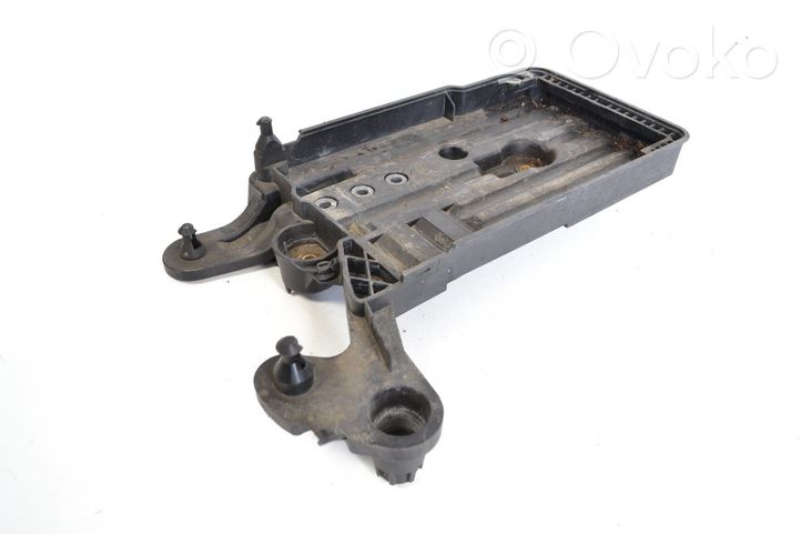 Audi A3 S3 8V Support boîte de batterie 5Q0915325