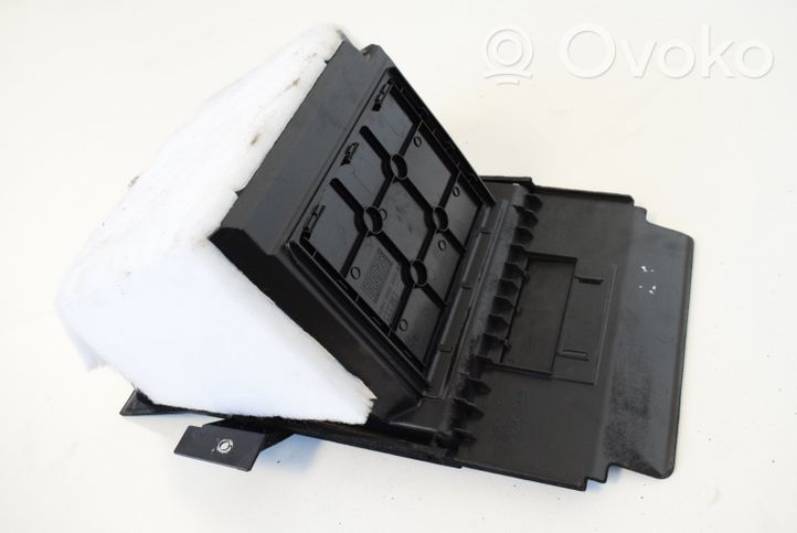 Volvo XC90 Glove box A2216802350