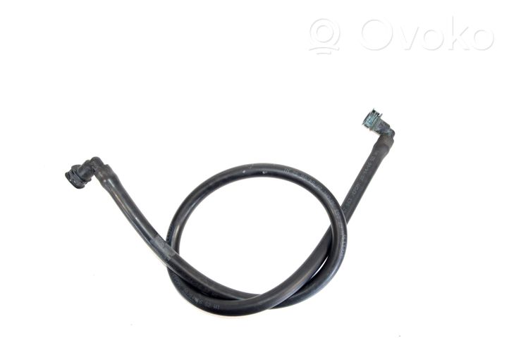 Volkswagen PASSAT B6 Windshield washer fluid hose 67063