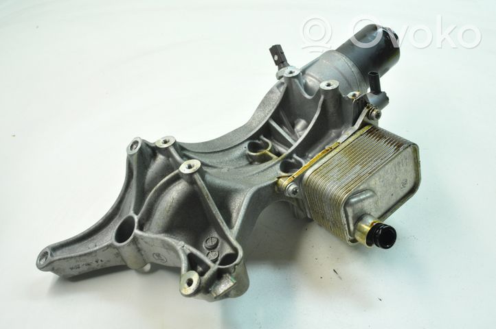 Audi A5 Refroidisseur d'huile moteur 06L903143L