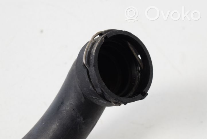 Porsche Cayenne (9PA) Tubo flessibile del liquido di raffreddamento del motore 7L5122051D