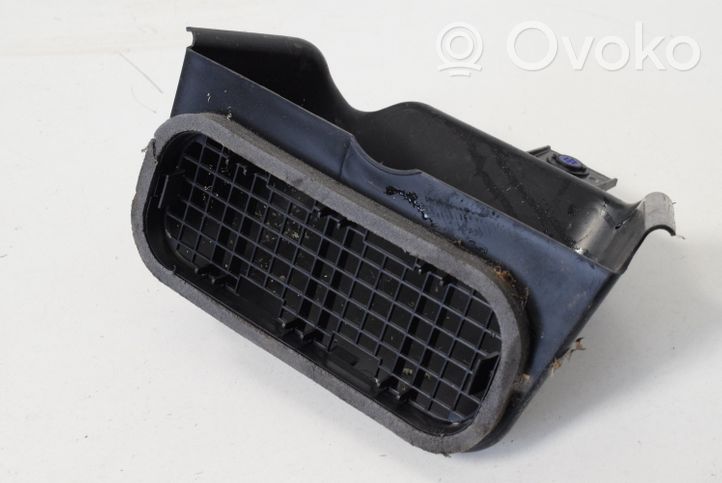 BMW i8 Prowadnica powietrza intercoolera 9290522