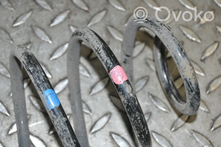 Toyota Prius (XW30) Rear coil spring 