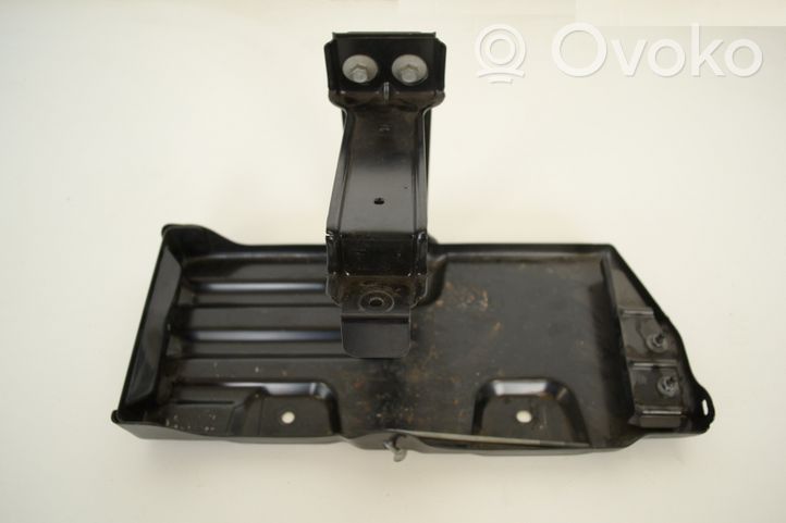 Infiniti M Battery box tray 