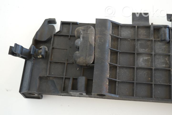 Land Rover Range Rover L322 Panel mocowania chłodnicy PCN500070