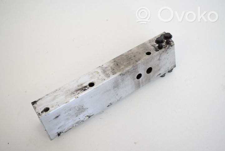 Audi A4 S4 B8 8K Smorzatore/ammortizzatore d’urto per paraurti anteriore 8K0807332A