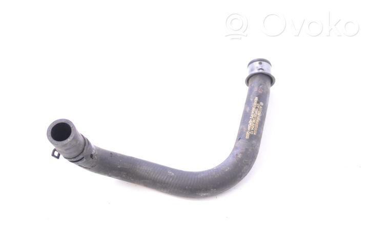 Mercedes-Benz SLC R172 Tubo flessibile del liquido di raffreddamento del motore A1725010382