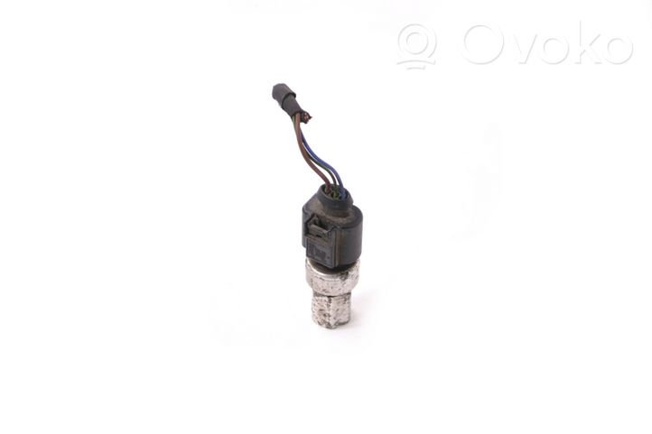 Volkswagen PASSAT CC Air conditioning (A/C) pressure sensor 1K0959126D