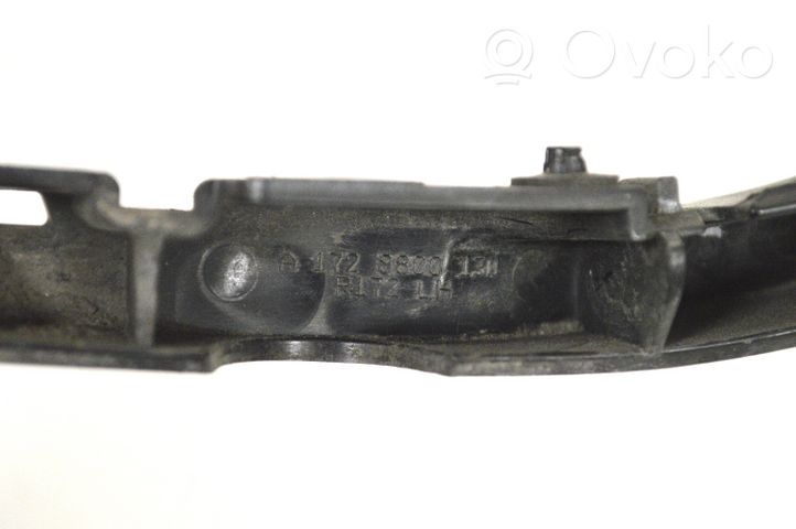 Mercedes-Benz SLK R172 Staffa angolare del supporto di montaggio del paraurti A1728800130