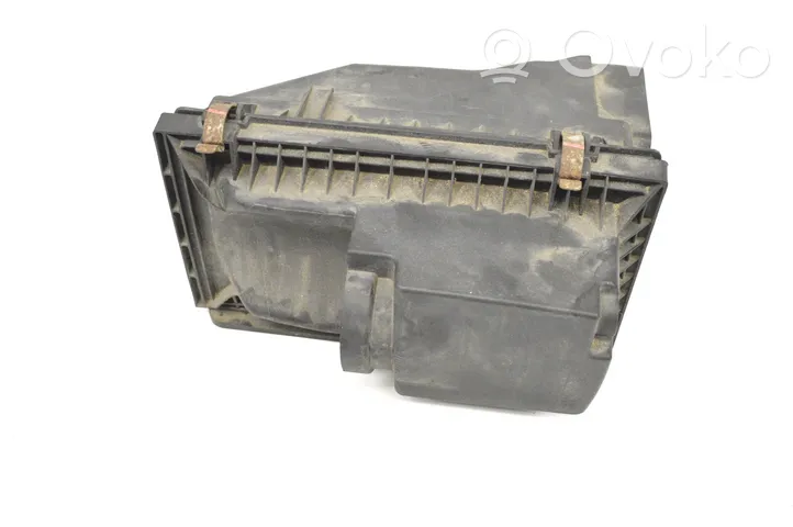 Jeep Patriot Caja del filtro de aire 04891820AB