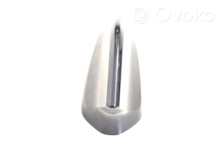 Mazda 6 Copertura dell’antenna tetto (GPS) 