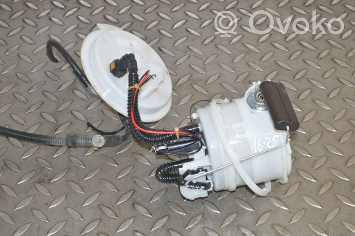 BMW i3 Pompa carburante immersa 7349443