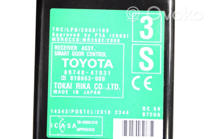 Toyota Prius (XW30) Sterownik / Moduł drzwi 8974047031