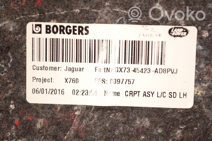 Jaguar XE Tavaratilan/takakontin alempi sivuverhoilu GX7345423AD