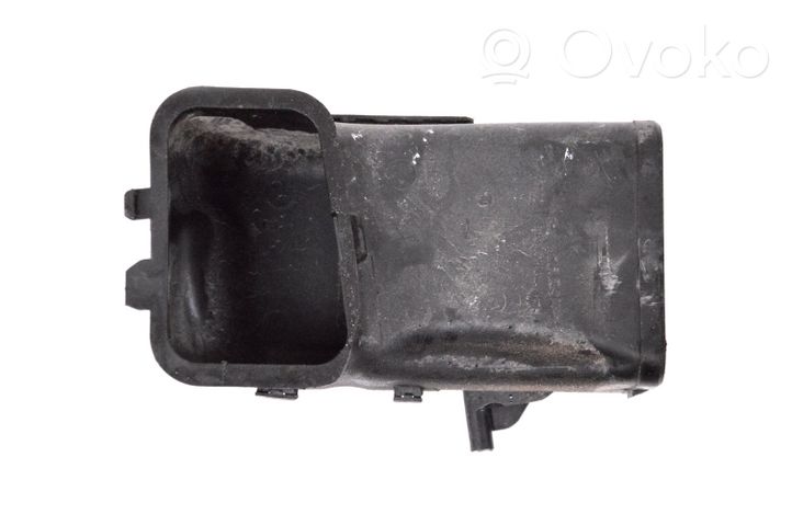 BMW 6 F12 F13 Prowadnica powietrza intercoolera 7577471