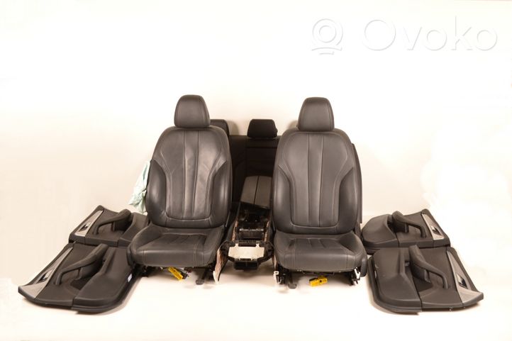 BMW 5 G30 G31 Set sedili 