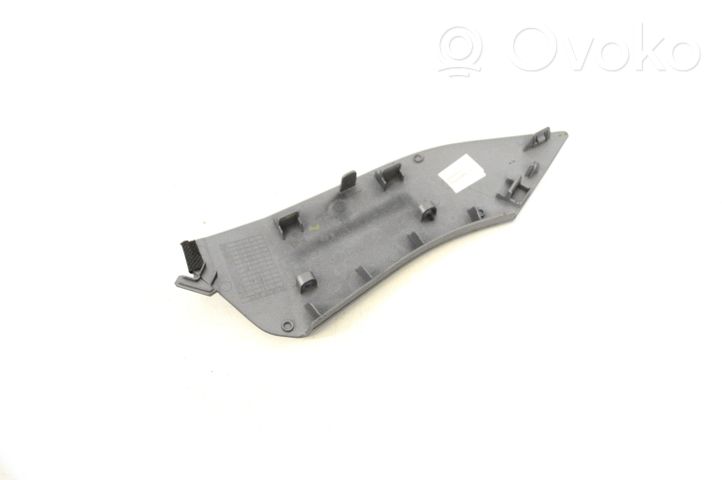 Ford Focus Kojelaudan hansikaslokeron lista F1EBA045H93DEW