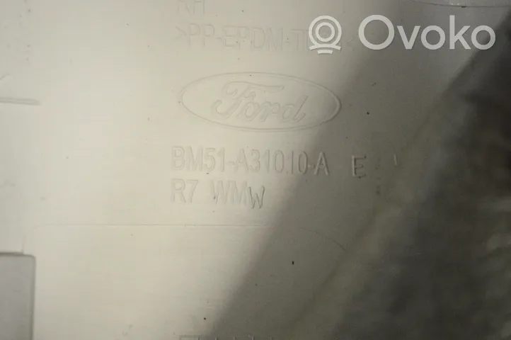 Ford Focus B-pilarin verhoilu (yläosa) BM51A31010AE