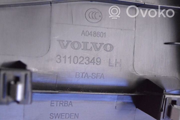 Volvo V40 (B) Revêtement de pilier (bas) 31102349