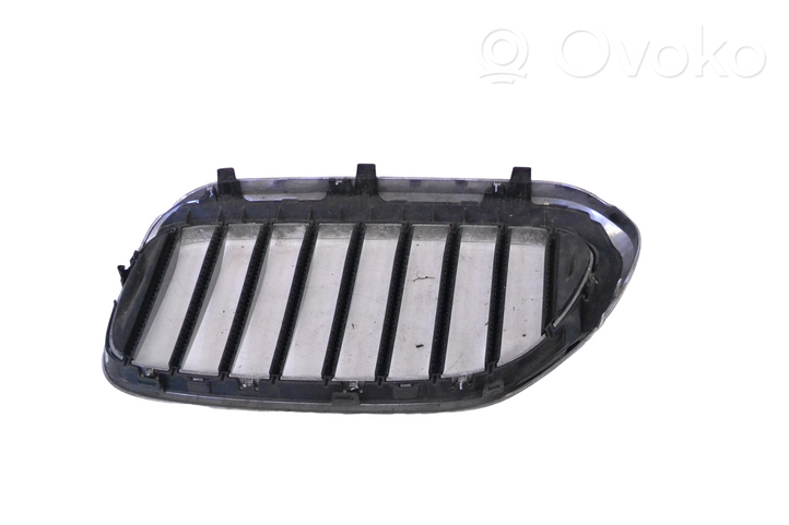 BMW 7 G11 G12 Grille inférieure de pare-chocs avant 7383520