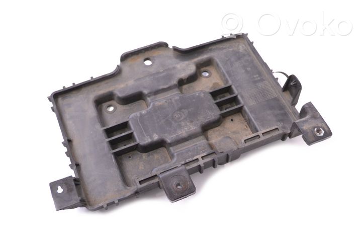 Hyundai Santa Fe Battery box tray 371502P100