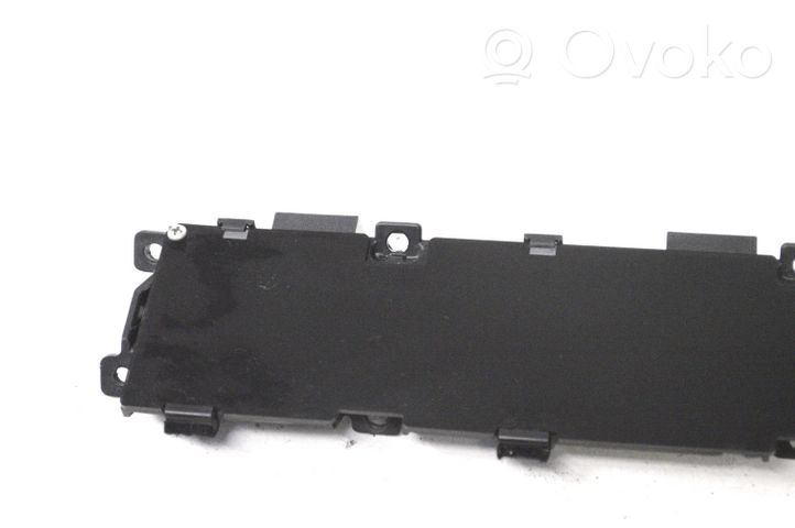 Toyota Prius (NHW20) Rivestimento del vano portaoggetti del cruscotto 5541047040